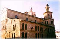 Olías del Rey, Iglesia de San Pedro Apóstol.