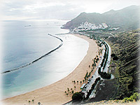 Santa Cruz de Tenerife, playa de Las Teresitas.