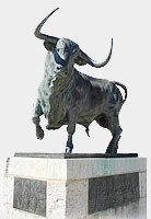 Monumento al Toro de la Vega.